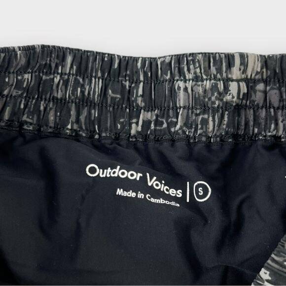 Outdoor Voices Anytime 7" Short Size Small - Picture 5 of 8